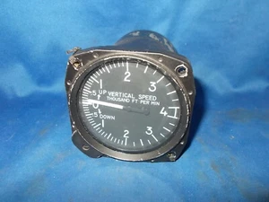 UNITED VSI 0-4000 FT - Picture 1 of 1
