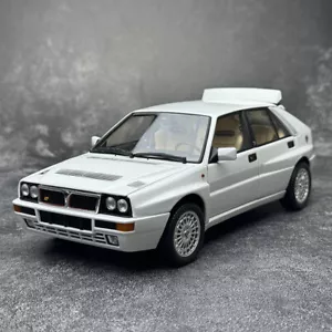 Modellino auto KYOSHO 1:18 Lancia Delta HF Integrale bianco pressofuso collezione veicolo - Foto 1 di 7