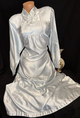 Vestido camisón vintage satinado plisado brillante suave satinado encaje Anastasia volantes busto libre L Foto 1 de 4