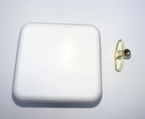 Small White Wind-up Music Box with Key Anniversary Waltz Song New - Picture 1 of 4