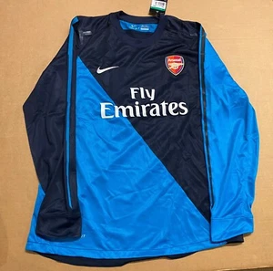 2011-12 ARSENAL AWAY L/S SHIRT AND SHORTS ORIGINAL PLAYER ISSUE - Picture 1 of 20
