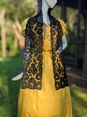 ANTIGUO CHAL/ESTOLA VICTORIANO NEGRO FLORAL ESPAÑOL ENCAJE Foto 1 de 4