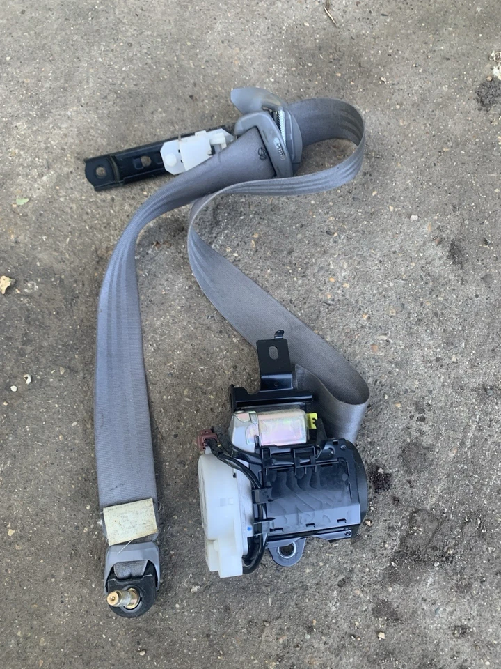 2004 2005 2006 2007 2008 Acura TL Front LEFT DRIVER Side Seat Belt GRAY OEM - Image 1 of 4