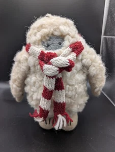 WEST ELM Fieltro a Mano Lana YETI Navidad Peluche Figura Muñeca Almohada - Imagen 1 de 4