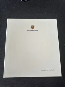 Porsche 1998-1999 DEALER Service Marketing Kit 911 Carrera Turbo Folleto Carpeta - Imagen 1 de 12