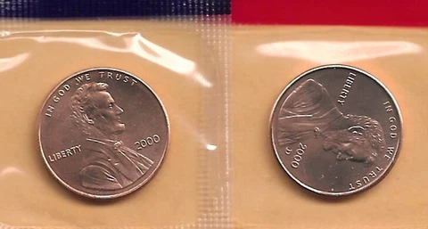2000-P&D UNCIRCULATED LINCOLN MEMORIAL CENT IN MINT SET CELLO (2 COINS) Cover