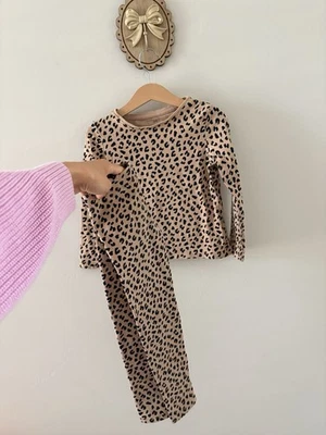 Conjunto de niñas con estampado de leopardo Hm 5-6 Foto 1 de 2