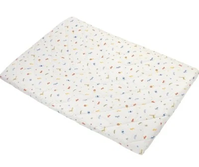 Carters стеганая плюшевая кроватка простыня животное печати, один размер Uni-Sex, 100% хлопок - Изображение 1 из 3