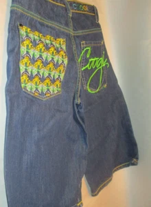 Coogi Girls size 14 (27" W 13" Inseam) Embroidered Designs Long Shorts Excellent - Picture 1 of 8