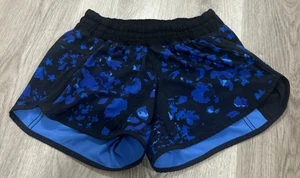 Lululemon Tracker Shorts Damen 4 blau Camouflage Stretch - Bild 1 von 6