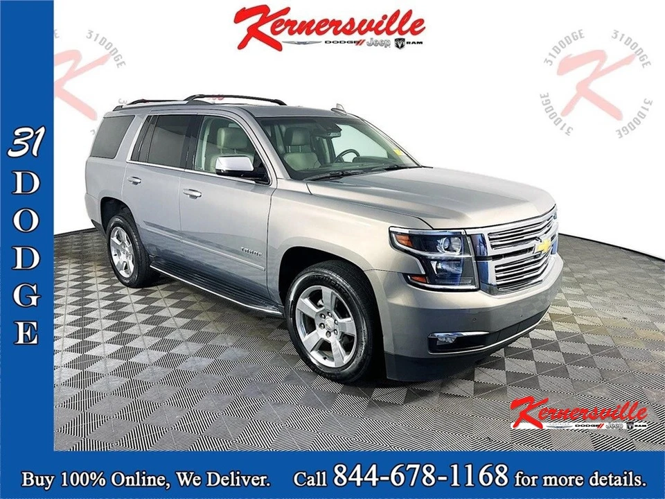 2017 Chevrolet Tahoe Premier 4WD 4dr SUV Sunroof DVD Player Heated Seats Foto 1 de 4