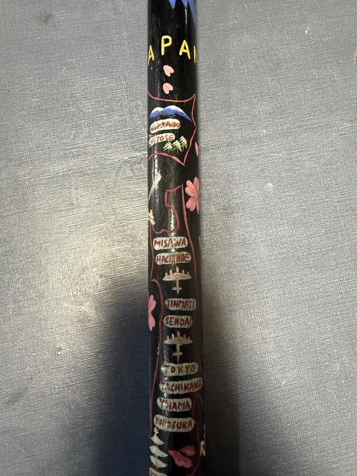 Bastón bastón de billar oculto vintage tallado a mano de madera y latón 2 piezas Japón Foto 1 de 4