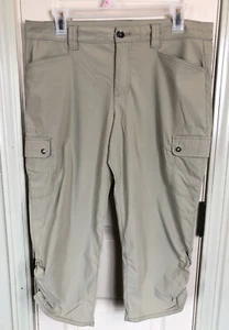 Eddie Bauer Womens Tan Cargo Hiking Capri Pants Nylon Blend Size 10 - Picture 1 of 6