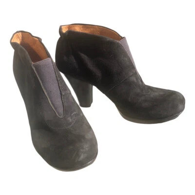NEW NAYA Bara Suede Leather Booties Heels size 5 - Image 1 of 4
