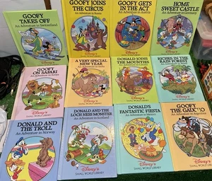 Vintage Posten von 12 Disneys Small World Bibliothek Hardcover Büchern Donald, Goofy, Mickey - Bild 1 von 14