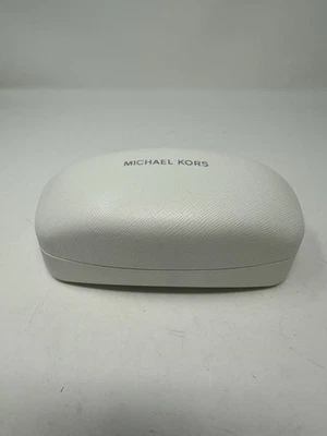 Estuche para gafas Michael Kors solo blanco de gran tamaño Foto 1 de 4