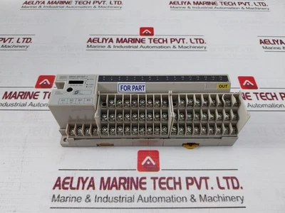 OMRON SRT2-OD16T-1 Remote Terminal Module 0.5A 24VDC (Not Working) - Image 1 of 4