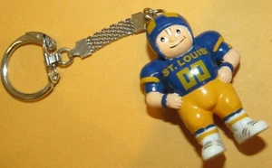 St. Louis Rams Football Team Lil' Sports Brat Keychain - Missouri MO - Foto 1 di 2