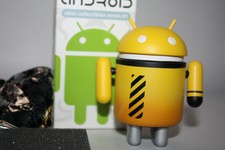 ANDREW BELL ANDROID HI-VOLTAGE SERIES 1 DEAD ZEBRA DESIGNER TOY ART URBAN ROBOT