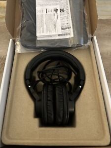 Audio-Technica ATH-M30x Studio Headphones Limited Edition Matte Grey M50x Cords