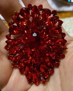 RED Teardrop BROOCH Pendant BIG Stunning SPARKLY Fab GLAM VINTAGE STYLE - Picture 1 of 9