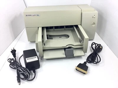 HP Deskjet 660C Printer FOR PARTS OR REPAIR Powers on moves No confirmed Prints - Image 1 of 4