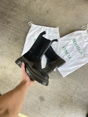 Bottega Veneta BLACK ‘Tire’ Knee-High Leather Boots Size 38.5 8.0 Us - Image 1 of 4