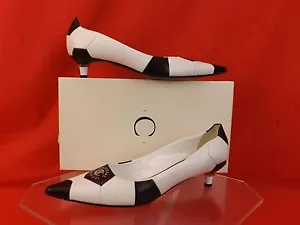NIB CASADEI BLACK AND WHITE LEATHER FOOTBALL SPIKED KITTEN HEEL PUMPS 8.5 $690 - Picture 1 of 12
