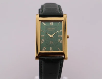 Vintage Seiko Slim Quartz Green Dial Men's Wrist Watch with Green Strap - Image 1 of 4