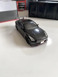 Tomica Nissan Gt-R Black Minicar - Picture 1 of 8