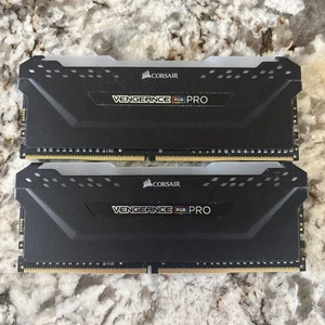 Corsair Vengeance RGB Pro - 16GB (2x8GB) RAM DDR4-3200 - CMW16GX4M2C3200C16 - Picture 1 of 2