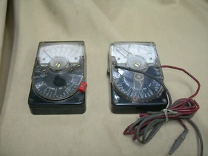 Triplett 3018 Model 310 Handheld Analog Volt-Ohm Meter + Triplett KS-16979-L1 - Picture 1 of 4