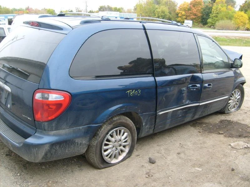 Pantalla de infoentretenimiento usada se adapta a: Chrysler Town & Country Player Entertainmen 2003 Foto 1 de 4