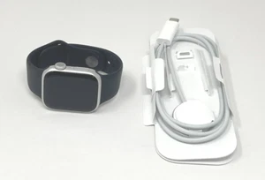 Apple Watch Series 9 41mm Silver Aluminum / Midnight Sport Band GPS Very Good - Zdjęcie 1 z 6