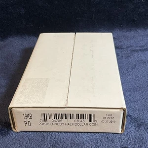 Juego de 2 rollos de medio dólar P D Kennedy 2019 monedas sin circular caja como nueva de Estados Unidos 19 KB - Imagen 1 de 4
