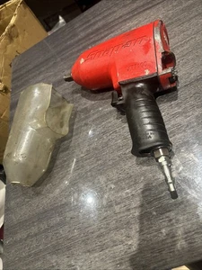 Snap On Tools Air Impact Pneumatic Wrench Gun Red XT7100 1/2"  - Picture 1 of 6
