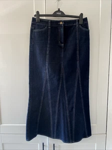 CLOSING DOWN SALE! BNWOT LADIES PRINCIPLES SZE 10 MIDI DENIM STRETCH SKIRT - Picture 1 of 2