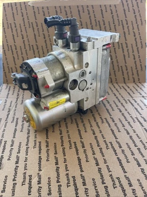 2008 Cadillac Escalade Chevrolet Tahoe Yukon Hybrid Anti Lock Brake ABS Pump - Image 1 of 4