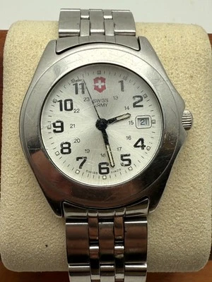 Swiss Army Officers Women’s Watch 24124.CB 31mm Case Date Display New Battery1 - image 1 of 4