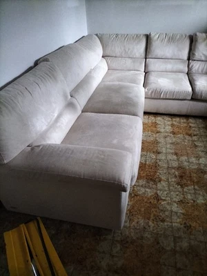 Divano In Alcantara .Sofa ad Angolo 257 x 203 x 76 cm - Immagine 1 di 3