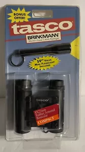 Tasco 8 x 21 Compact Rubber Armored Binoculars 165RB W/Bonus Flashlight - Picture 1 of 6