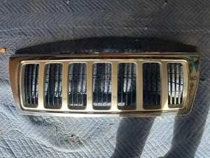 2004 Jeep Grand Cherokee WJ Front Chrome Grille Bumper Overland Limited - Picture 1 of 9