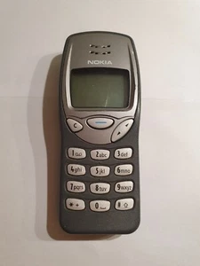5 mobiele telefoons: Nokia 3210, Nokia 3310, Nokia 6310i, Samsung ACE-2, LG G4 - Afbeelding 1 van 21