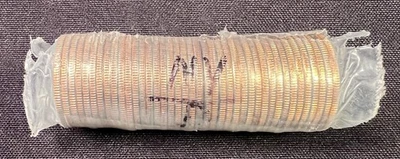 2001-D New York State Quarter BU Roll,  Plastic Bank Shrink Wrapped Roll - Image 1 of 3