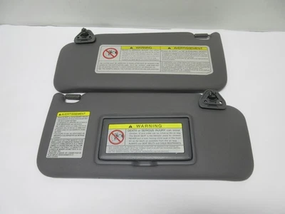 1997 - 2004 年日产探路者英菲尼迪 QX4 发球杆和乘客侧遮阳板乙烯基 — 第 1/3 张图片