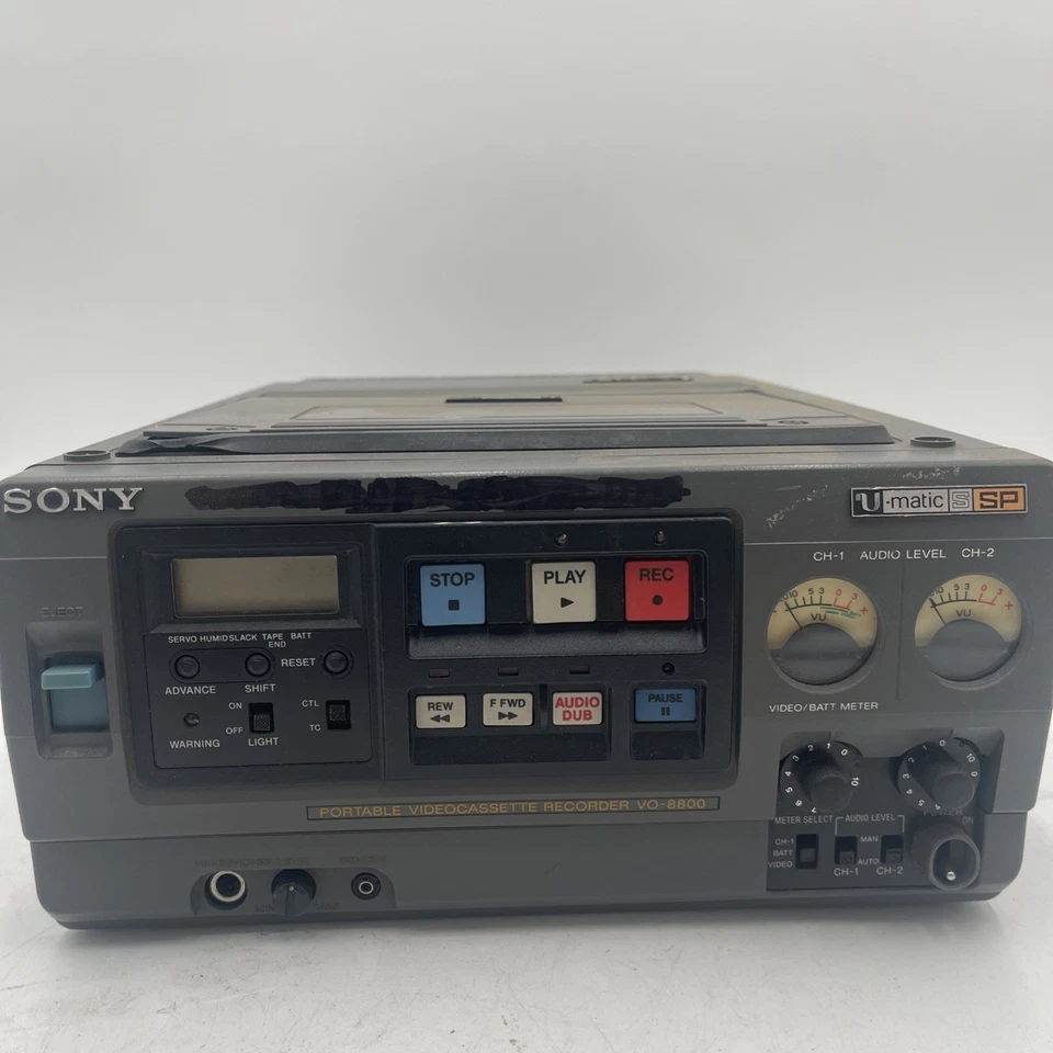 Sony U-Matic S SP VO-8800 Portable Videocassette Recorder ungetestet - Bild 1 von 4