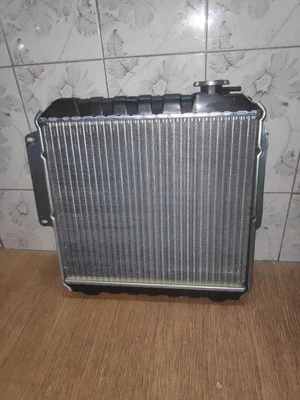 For Suzuki Samurai/Sierra/SJ413/Jimny/SJ50/70/G13A/G13BA 1.3 8V MPFI - Radiator - Image 1 of 4