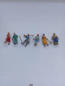 Preiser 14040 Farm Workers (Set of 6 Figures) HO Gauge - Picture 1 of 6