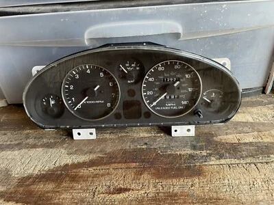 Cuadro de instrumentos Mazda Miata 1990-1996 transmisión manual 112 k Foto 1 de 4