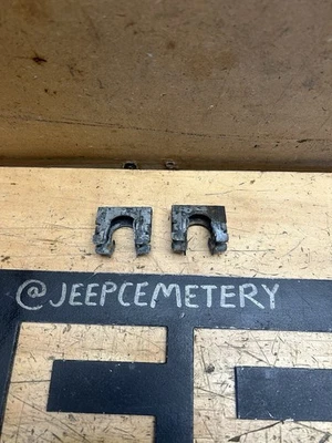 97-01 吉普切诺基 XJ 原始设备制造商交流空调软管线夹固定器一对 — 第 1/4 张图片